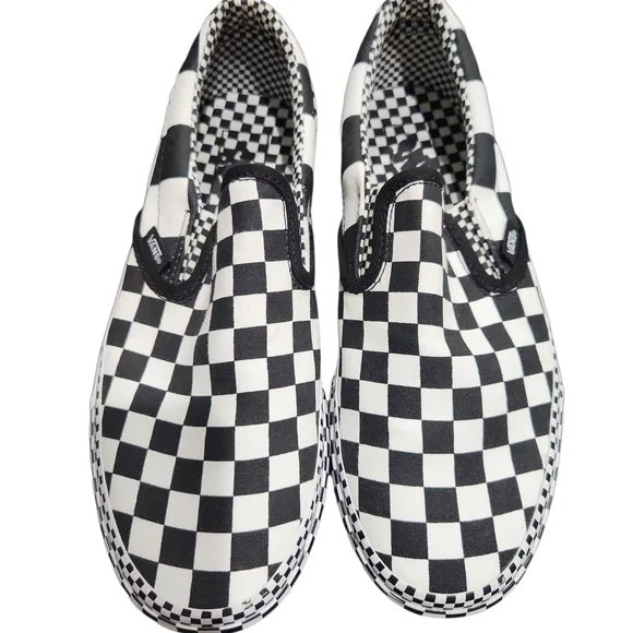 Vans Classic Checkered Slip-Ons in Black and White - Picture 1 of 5